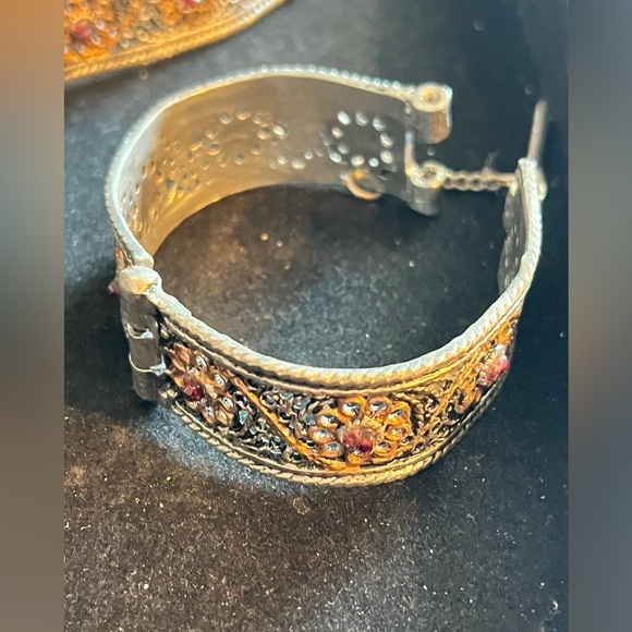 Tie me up Roxanne ,vintage collar/cuff set With Red Stones  14 in and 8 in - Picture 3 of 5